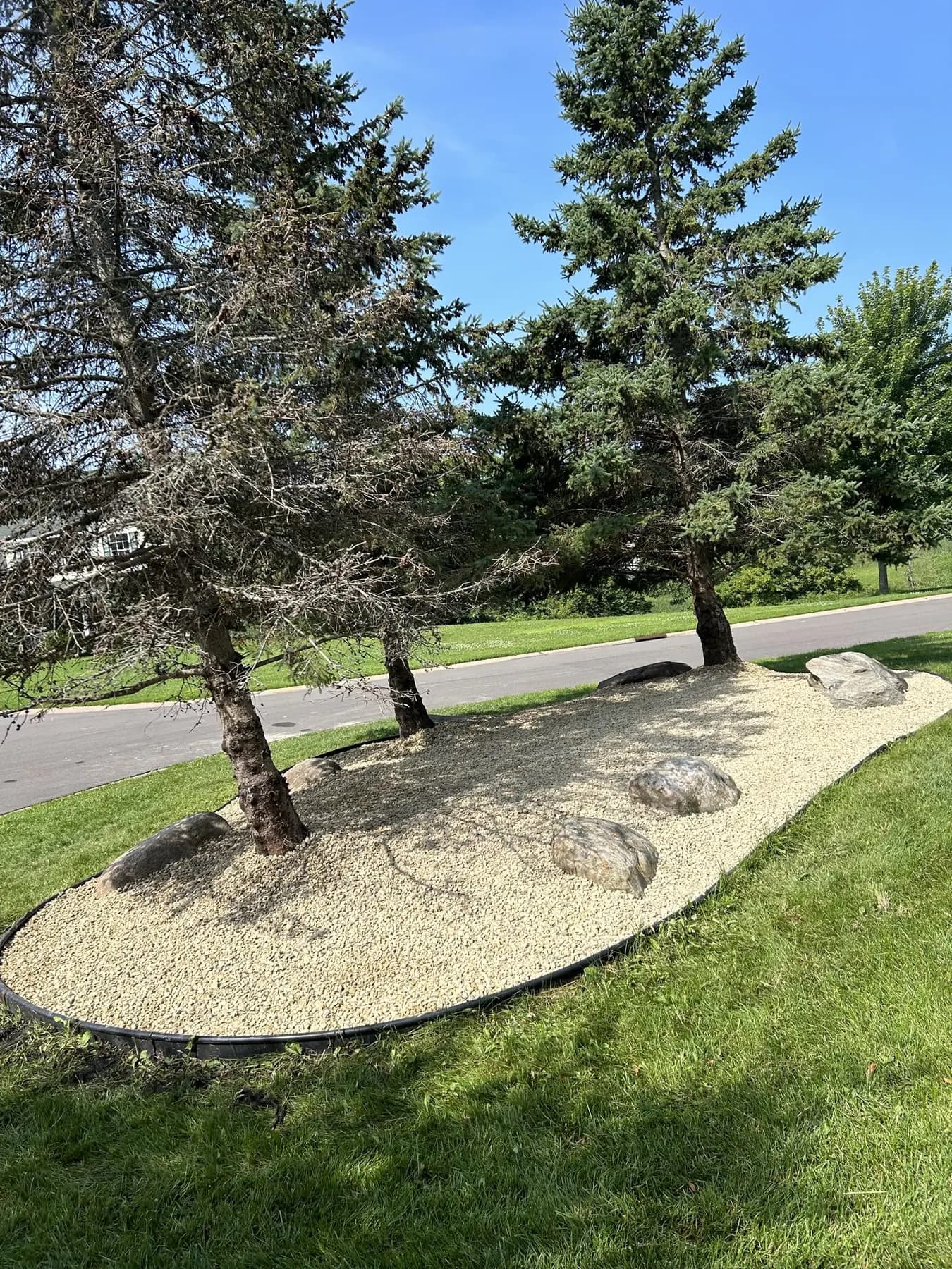 Mulch and rock bed installation, south metro MN